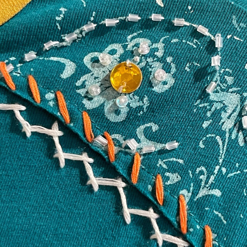 𝔻𝕆𝕌𝔹𝕃𝔼 𝔻 ℝ𝔸ℕℂℍ Turquoise Graphic Short Sleeve Top - Picture 7 of 9